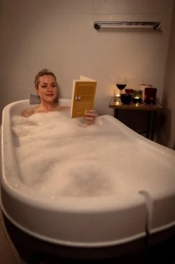 HelloBath Opvouwbaar Zitbad - Bath Bucket - 148cm - 220L - Extra Lang - Incl. Badkussen & Opberghoes -Badkamer Wijs 800x1200 76