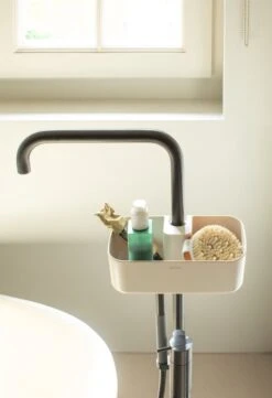 Brabantia ReNew Doucherek - Zonder Boren - Soft Beige 21 Brabantia ReNew Doucherek - Zonder Boren - Soft Beige -Badkamer Wijs 820x1200