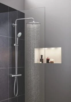 GROHE Euphoria 260 Regendouche - ø 26cm - Met Thermostaatkraan - Chroom 34 GROHE Euphoria 260 Regendouche - ø 26cm - Met Thermostaatkraan - Chroom -Badkamer Wijs 837x1200 3