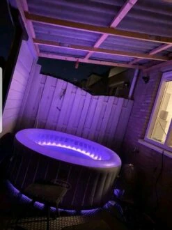 Bestway Lay-Z-Spa Jacuzzi ''Bali Airjet'' Bubbelbad Voor 4 Personen, Inclusief Soft-touch Bedieningspaneel 23 Bestway Lay-Z-Spa Jacuzzi ''Bali Airjet'' Bubbelbad Voor 4 Personen, Inclusief Soft-touch Bedieningspaneel -Badkamer Wijs 898x1200 8